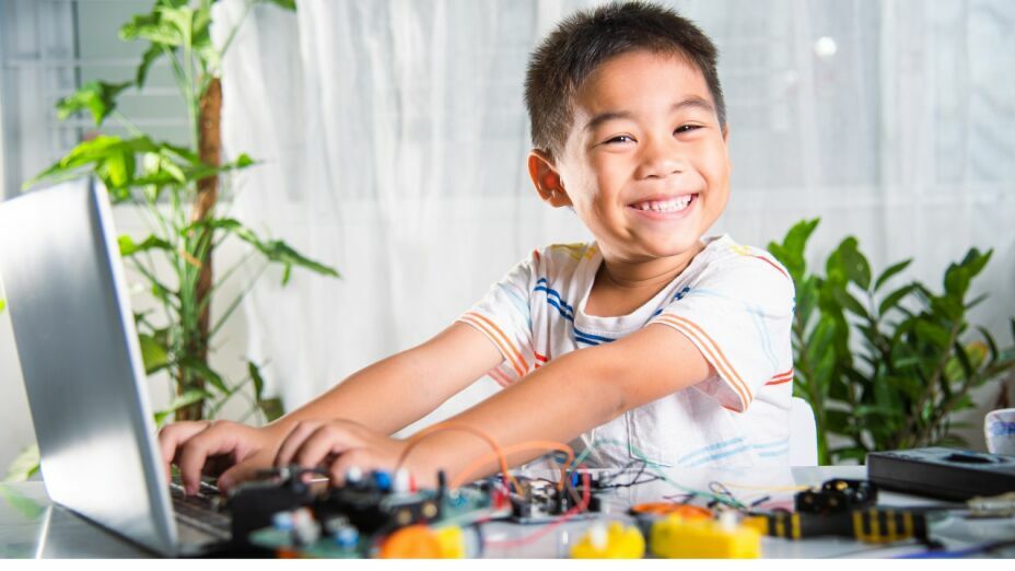 10 Best STEM Coding Toys for Kids in 2024 - Inspire Creativity & Learning