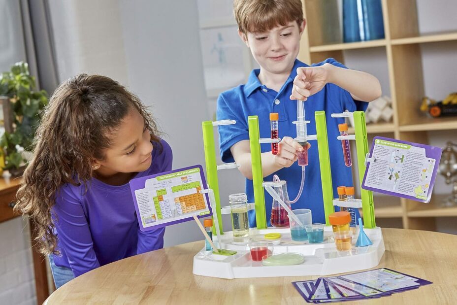 Fun Science Kit for Kids: 20 Safe Experiments to Explore