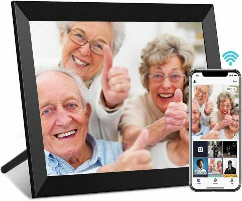 Digital Photo Frame with Voice Feature