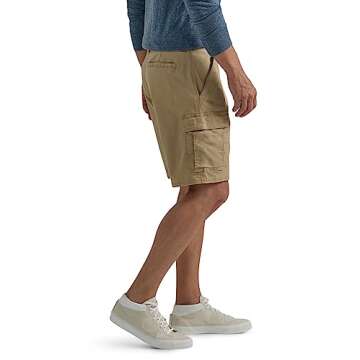 Wrangler Authentics Men's Classic Relaxed Fit Cargo Shorts in Grain Twill