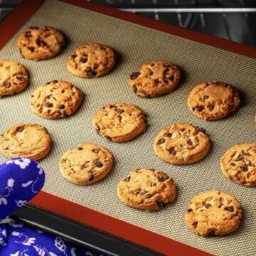 Silicone Baking Mat, 3 Pack Reusable Baking Mat, Non-Stick, Food Safe Silicone Mats for Baking, Oven Baking Sheet for Making Cookies, Macaroons, Bread（Red 0.4mm）