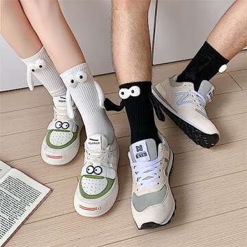 Smilelife 2 Pairs Magnetic Holding Hands Socks-Funny Gifts For Best Friends