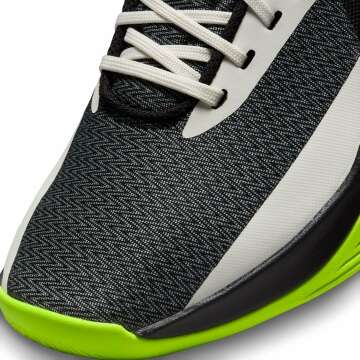 Nike mens Precision 6