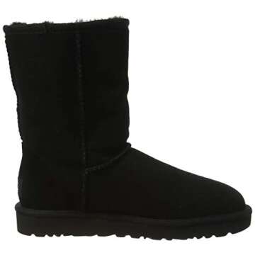 UGG Women's Classic Short Ii Boot, Black, 05