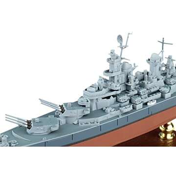 1: 700 Scale USS Missouri Battleship