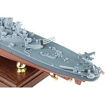 1: 700 Scale USS Missouri Battleship