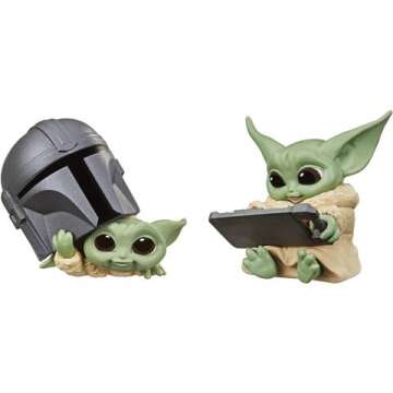 STAR WARS The Bounty Collection Series 3 The Child Figures 2.25-Inch-Scale Helmet Peeking, Datapad Tablet Posed Toys 2-Pack, Ages 4 and Up