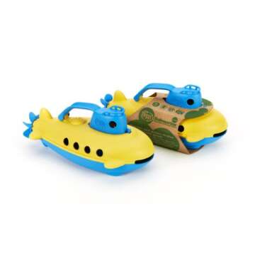 Green Toys Submarine - BPA, Phthalate Free Blue Watercraft with Spinning Rear Propeller Made from Recycled Materials. Safe Toys for Toddlers