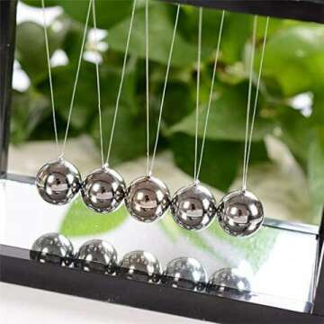 Newton's Cradle Physics Desk Toy - Swinging Balls