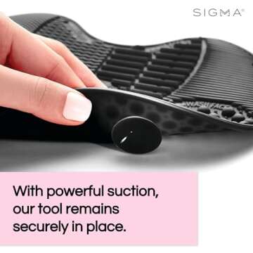 Sigma Beauty Makeup Brush Cleaner Mat – Sigma Spa Express Silicone Makeup Brush Cleaning Mat with Suction Cups for Cleaning Makeup Brushes, Compact Design Fit for Any Travel Makeup Kit (Black)