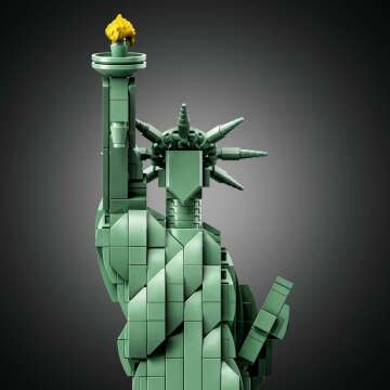 LEGO Statue of Liberty 21042 - Iconic NYC Model