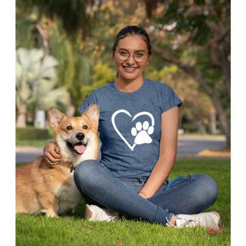 Cute Paw Love Shirt for Dog Moms - Short Sleeve Tee