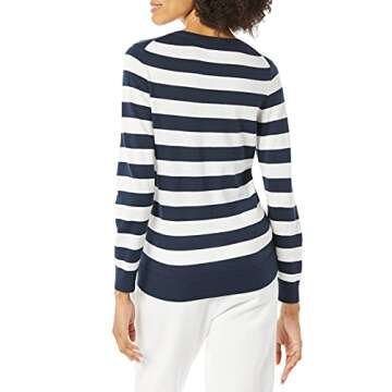 Amazon Essentials Women's Classic-Fit Lightweight Long-Sleeve V-Neck Sweater (Available in Plus Size), Navy White Rugby Stripe, Small