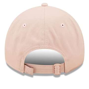 New Era Women's Pink Chicago Bears Core Classic 2.0 Tonal 9TWENTY Adjustable Hat