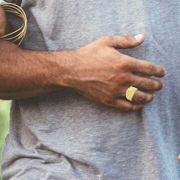 10K Yellow Gold Royal Flush Poker Ring Band