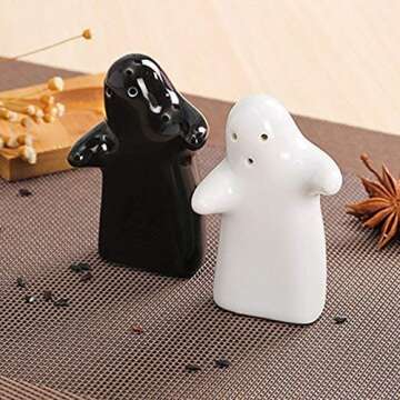 Hugging Salt and Pepper Shakers Set - Cute & Modern