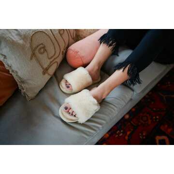 Dearfoams Fireside Cairns Shearling Slide Slipper