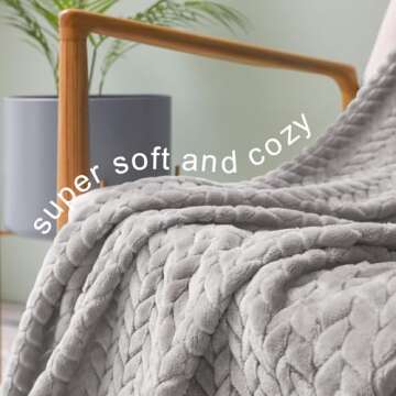 Exclusivo Mezcla Light Grey Fleece Throw Blanket for Couch and Bed, 50x70 Inches Soft Cozy 3D Decorative Jacquard Flannel Blankets, Lightweight Fuzzy Plush Warm Throws for All Seasons