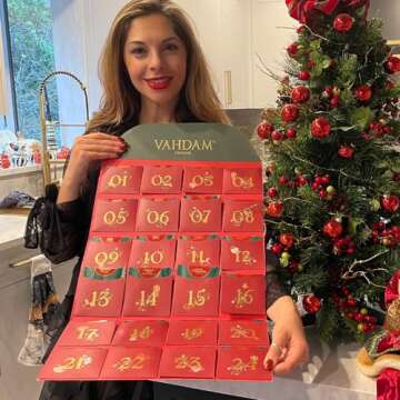 VAHDAM | Limited Edition - Advent Calendar 2024 Folding Gift Box | 24 Unique Loose Leaf Teas - Holiday Gift Pack | Christmas Advent Calendar 2024 for Adults, Advent Calendar 2024 Adult Women and Men