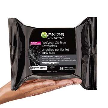 Garnier SkinActive Purifying Oil-Free Cleansing Towelettes with Charcoal, Package of 25 Wipes