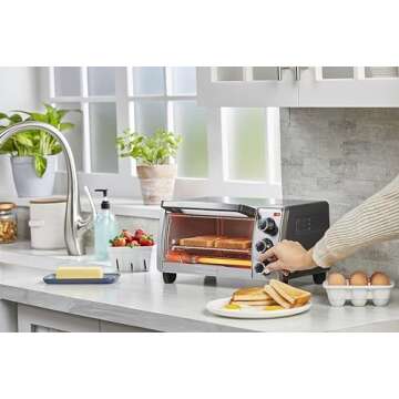 BLACK+DECKER 4-Slice Toaster Oven, Even Toast, 4 Cooking Functions Bake, Broil, Toast and Keep Warm, Removable Crumb Tray, Timer