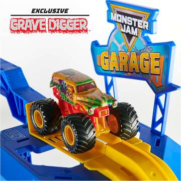 Monster Jam Garage Playset