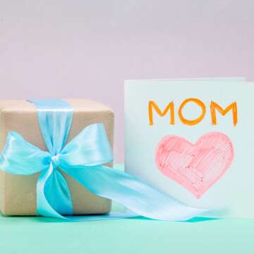 Luxury Love: Top Gifts $150 and Above for Mom!