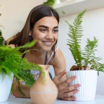 A Garden of Giving: The Best Gifts for Women Who Are Plant Obsessed