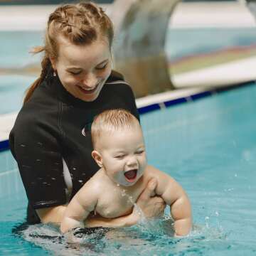 Dive into Fun and Safety: Discover the Top Swim Gear for Babies and Kids, Approved by Swim Instructors!