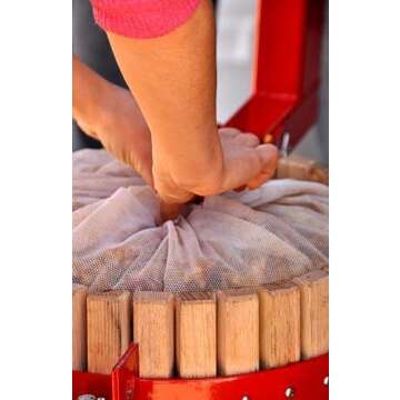 Cider Pressing