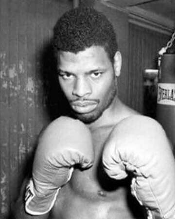 Leon Spinks Shocks the World by Defeating Muhammad Ali in 1978