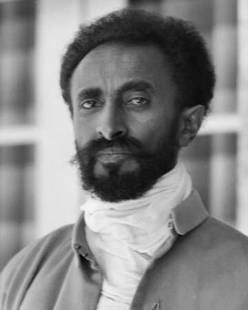 The Fleeing of Emperor Haile Selassie and His Family in 1936