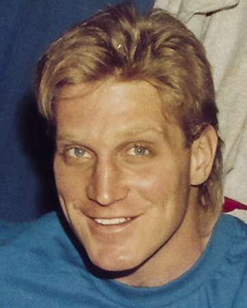 Brett Hull's 70-Goal Season in 1991