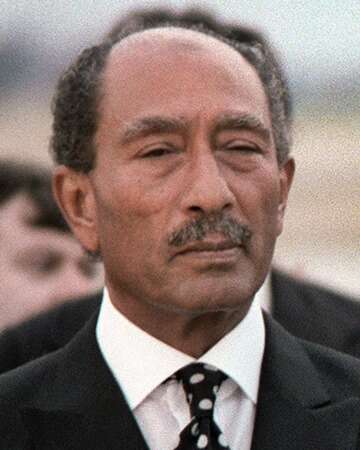 Anwar Sadat's Bold Move Against Russian Military Aides in 1972