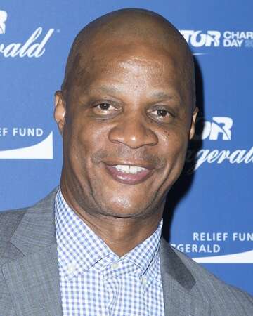 Darryl Strawberry Enters Rehabilitation in 1990