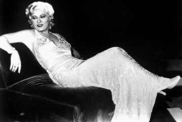 Mae West: The Obscenity Trial that Sparked a Hollywood Career