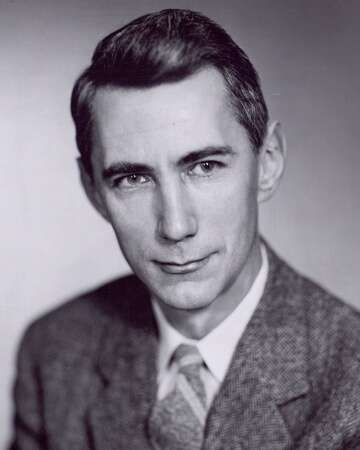 The Birth of AI: Claude Shannon's 'Theseus' in 1952