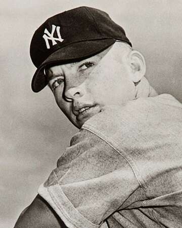 Mickey Mantle's Debut: A New Era for NY Yankees