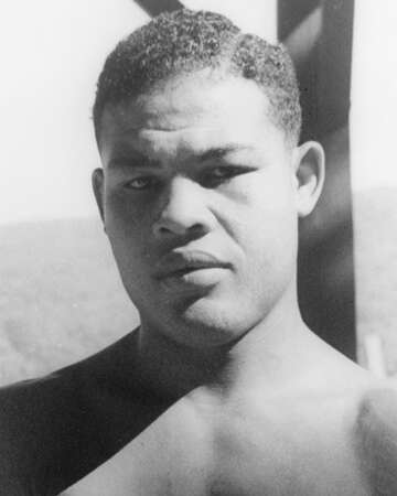 Joe Louis Defeats James J. Braddock in 1937