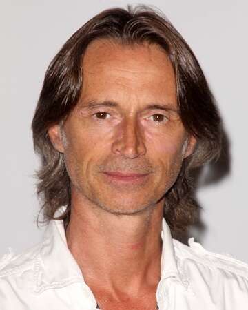 Celebrating Robert Carlyle's Birthday: A Legendary British Actor