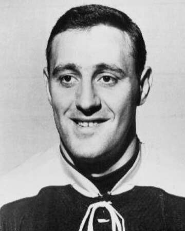 Phil Esposito Wins Third NHL Scoring Title in 1973