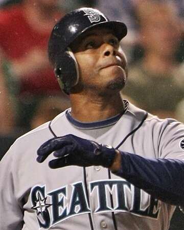 Ken Griffey Jr. Hits 100th Career Home Run in 1993