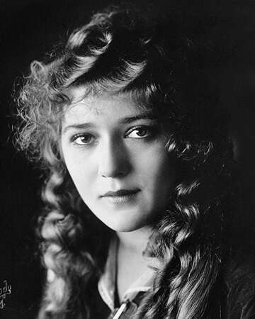 Mary Pickford's Screen Debut: A Star is Born in 1909