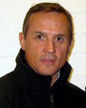 Steve Yzerman's Last NHL Goal: A Memorable Moment in Sports History