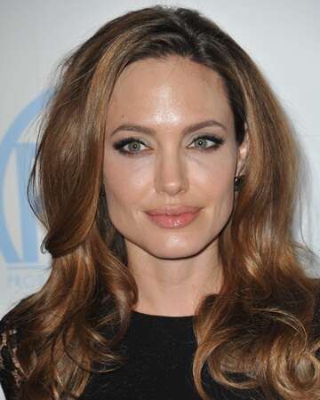 Angelina Jolie Becomes UNHCR Goodwill Ambassador