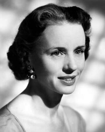 Celebrating the Life of Jessica Tandy: A Luminary of Stage and Screen