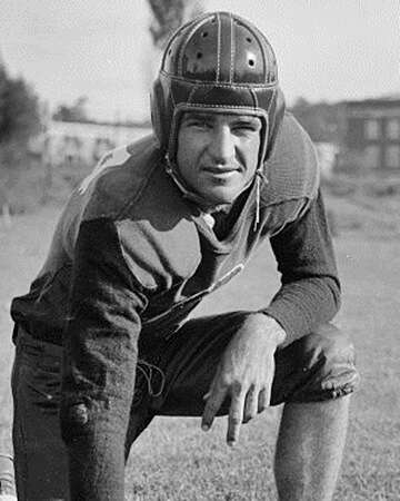 Sammy Baugh's Historic Six Touchdowns in 1943