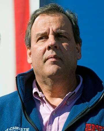 Chris Christie Files Papers for Presidential Run