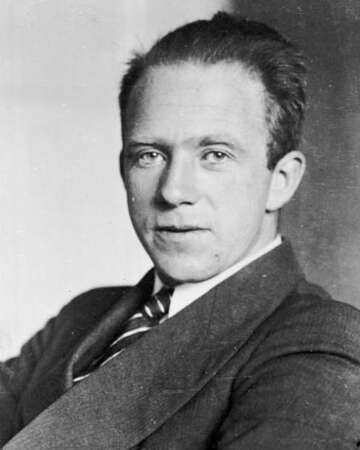 The Arrest of Werner Heisenberg in 1945