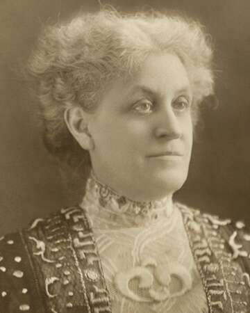 Carrie Chapman Catt: A Pioneering Women's Suffrage Leader